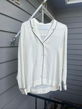 Everlane Cream Button-Down Blouse with Black Piping